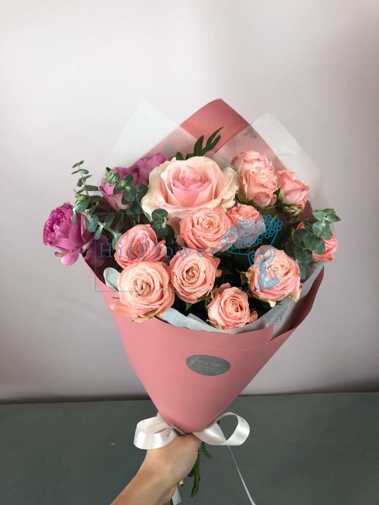 Букет цветов Ваш комплимент Букет цветов из: Розы